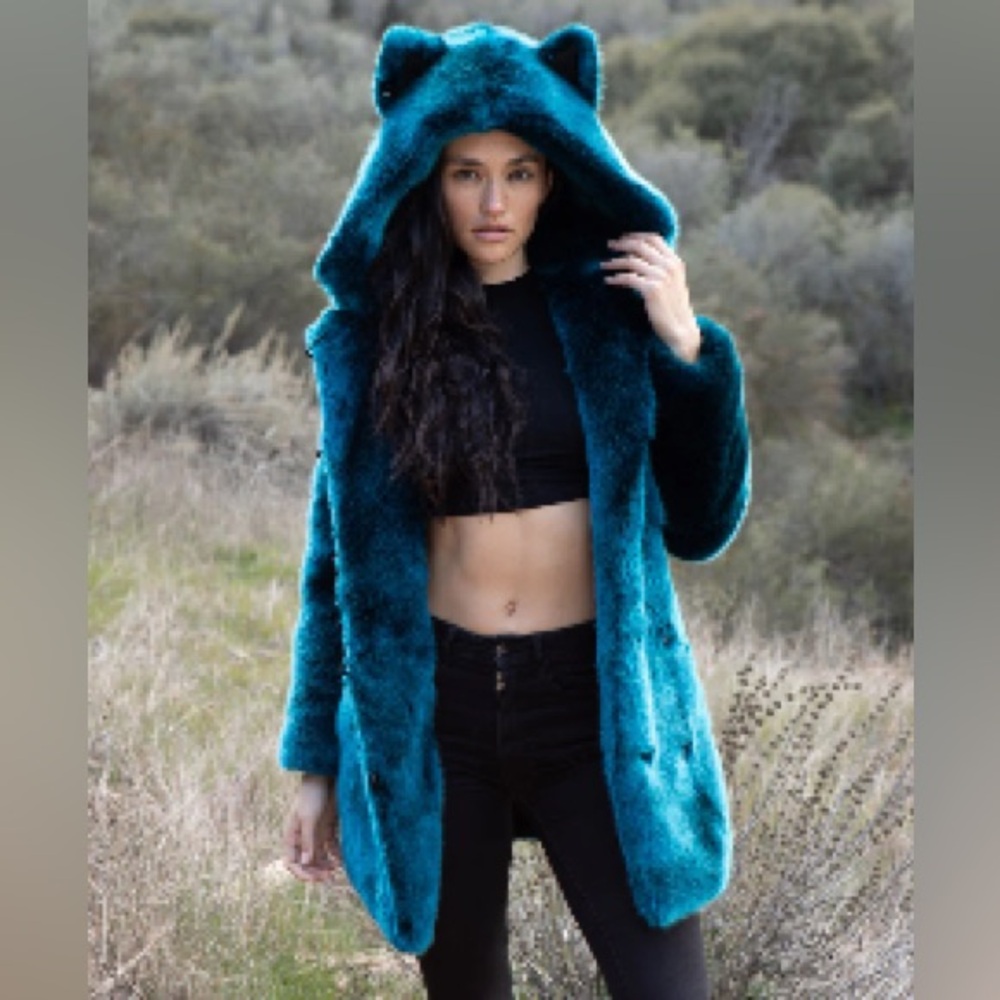 SPIRITHOODS ROYAL WOLF COAT BLUE TEAL FAUX FUR LUXURY